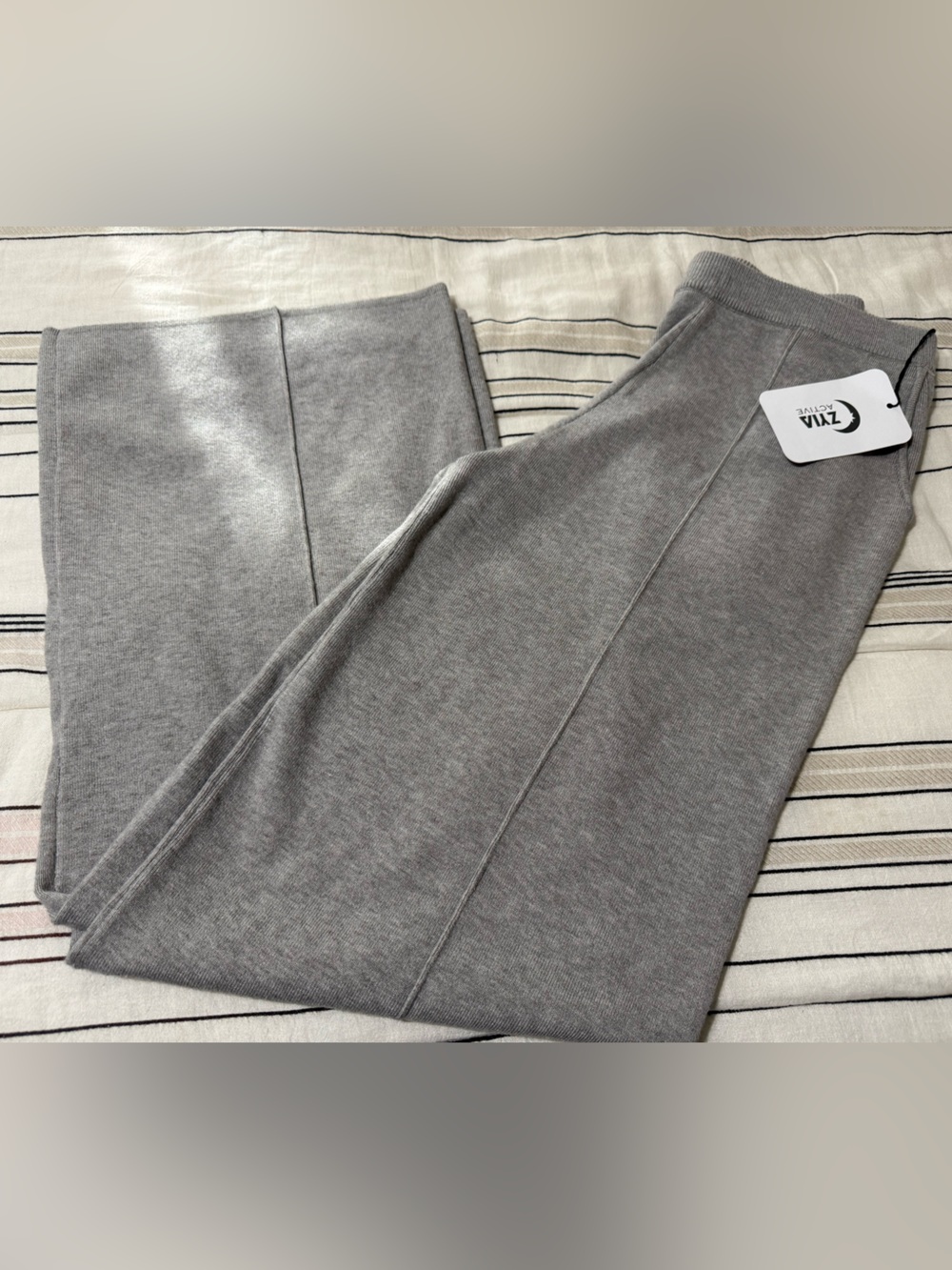 ZYIA Gray knit wide leg pants (M) *NEW*